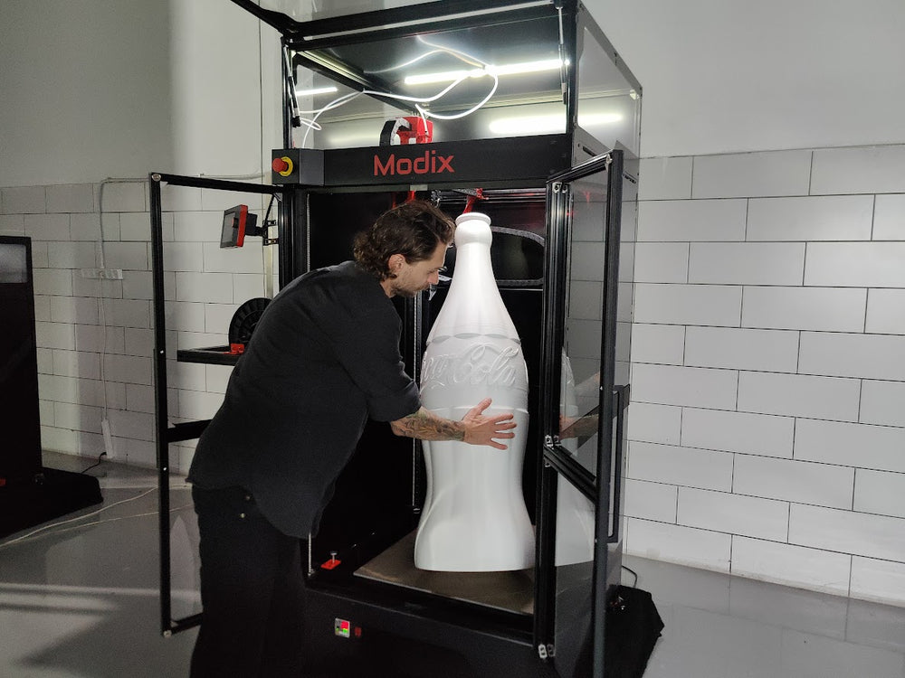 Tall bottle printed in one piece on the Modix BIG-120Z